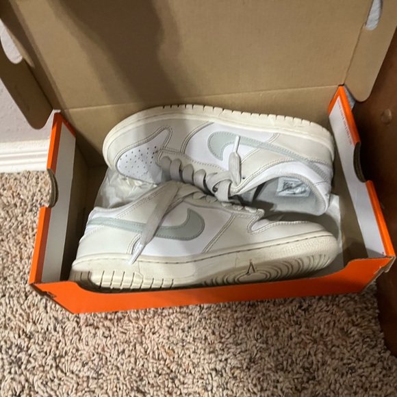 Nike Dunk Low Sneakers Kids 4.5 - Picture 4 of 11